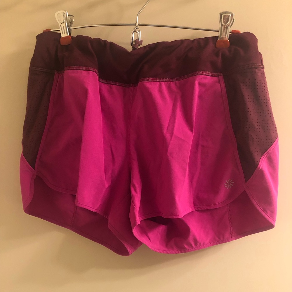 Athletes running shorts size M